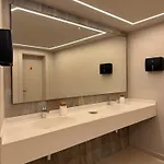 Отель Nuna & 4*