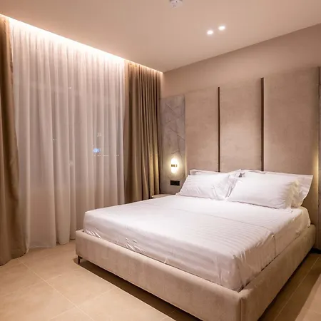 Nuna & Hotel 4*