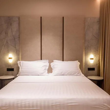Hotel Nuna & 4*