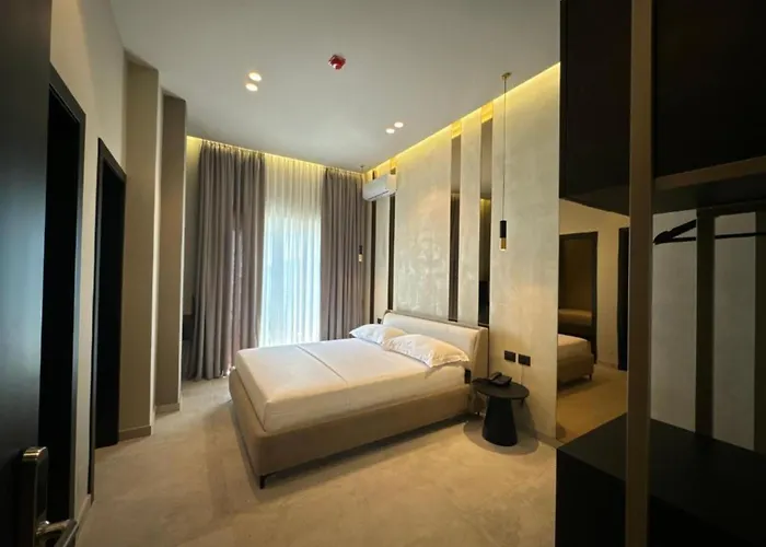 Hotel Nuna & 4*