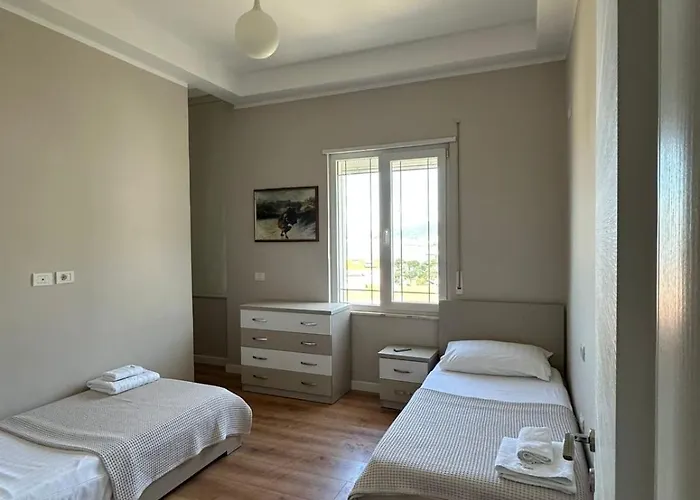 Nuna & Otel Radhimë